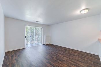 Unfurnished room 
